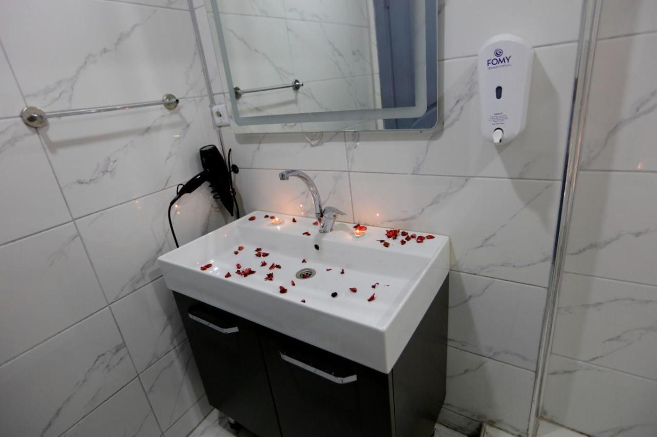 Sara Suit Hotel Istanbul Exterior photo