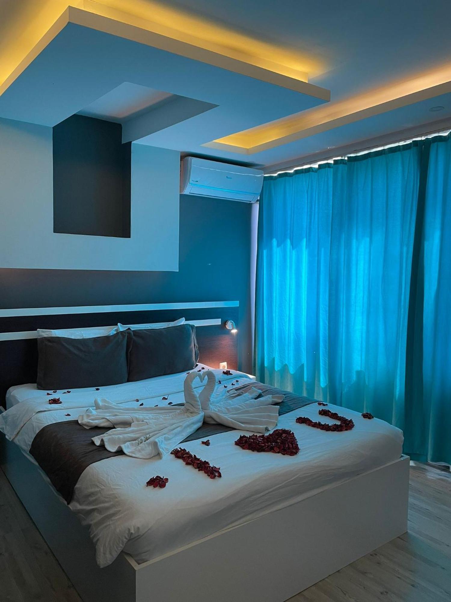Sara Suit Hotel Istanbul Exterior photo